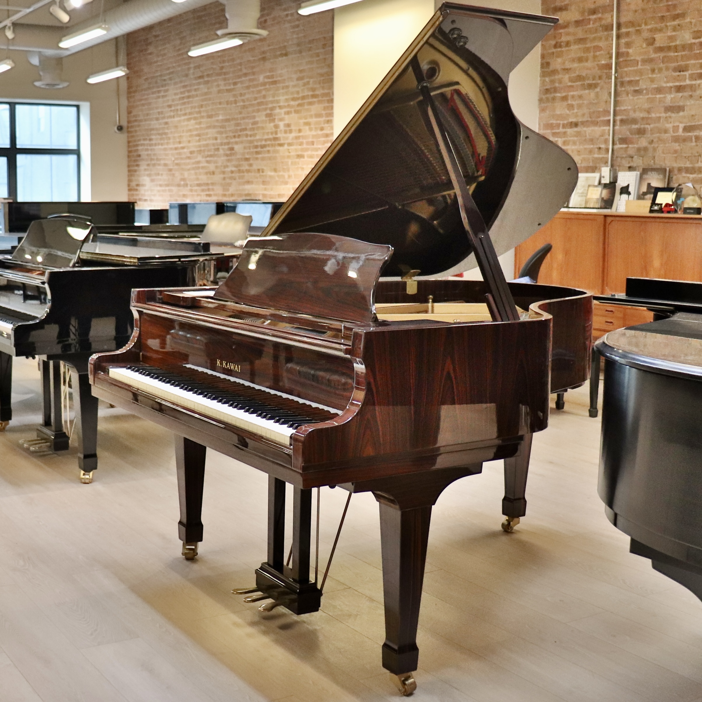 Used Pianos in Indiana used pianos in Indiana, pre owned pianos, piano showroom Chicago